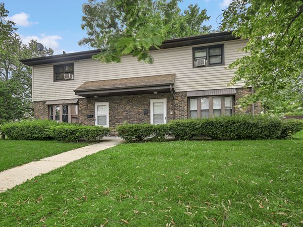 562-564 3rd Street , Crete, IL 60417
