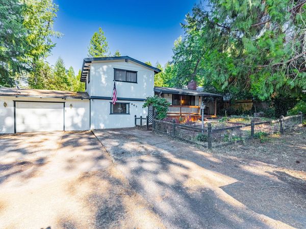 965 Laurel Avenue, Butte Falls, OR 97522