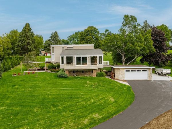 N57W26416 Mountain Meadows DRIVE, Lisbon, WI 53089