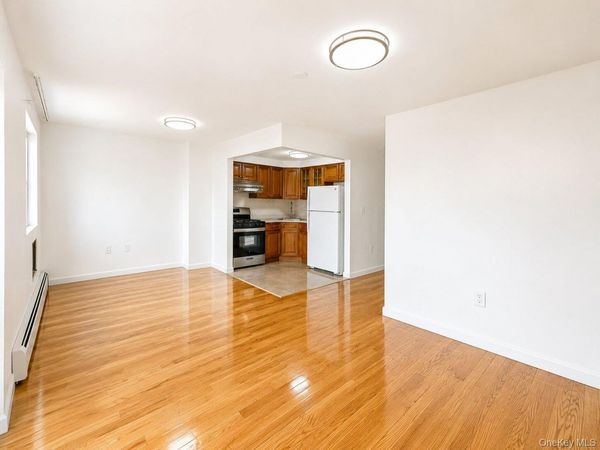 42-03 College Point Boulevard , Unit 3F, Flushing, NY 11355