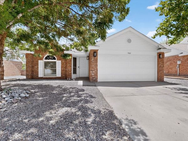 7008 Westford Place NW, Albuquerque, NM 87114
