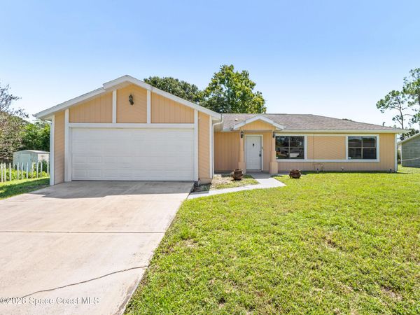 971 Gannet Avenue NW , Palm Bay, FL 32907