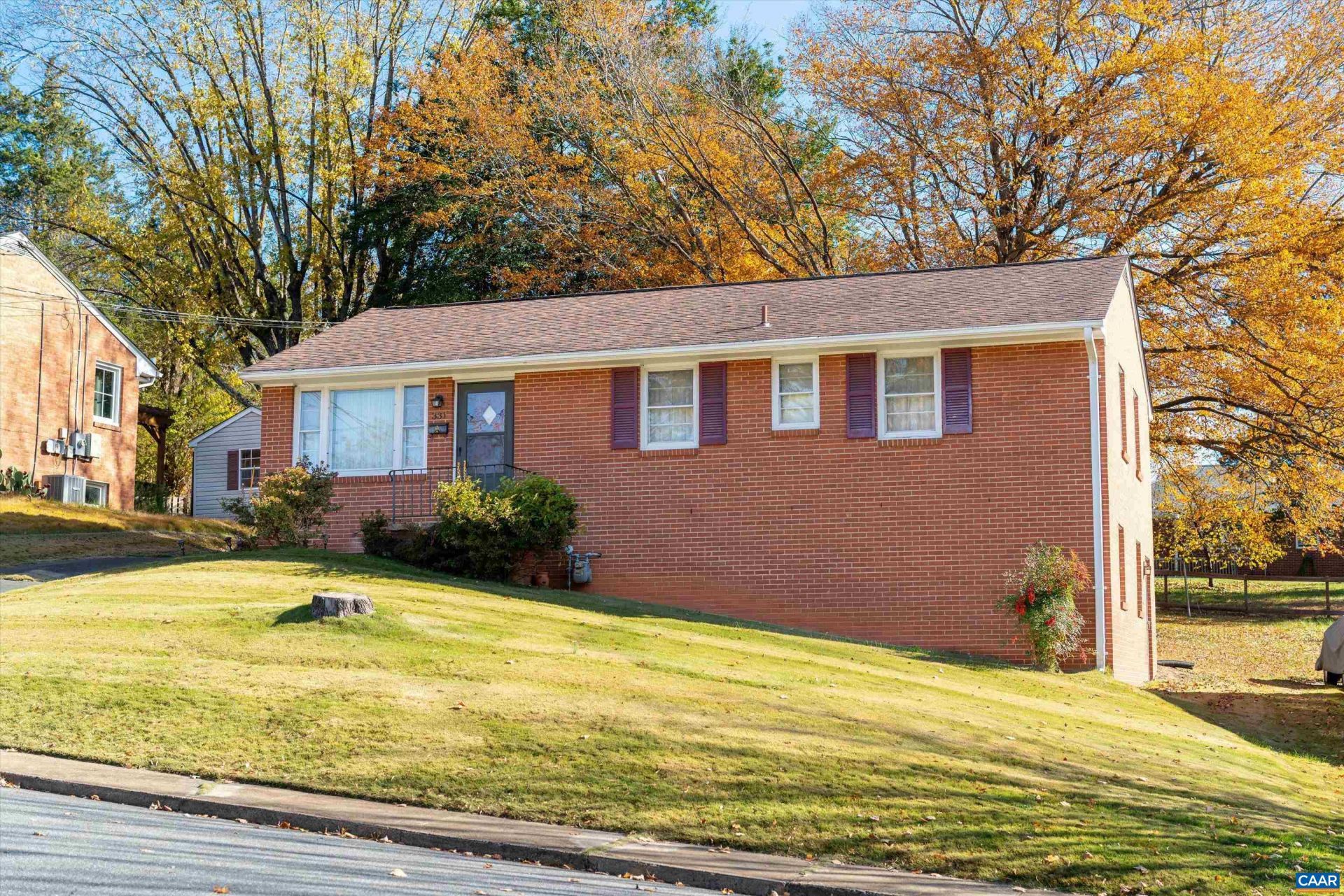 331 Camellia Dr, Charlottesville, VA 22903 Main Photo