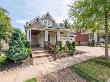 1158 FARROW DR, Charlottesville, VA 22901
