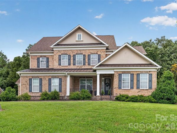 1402 Smoketree Court, Waxhaw, NC 28173