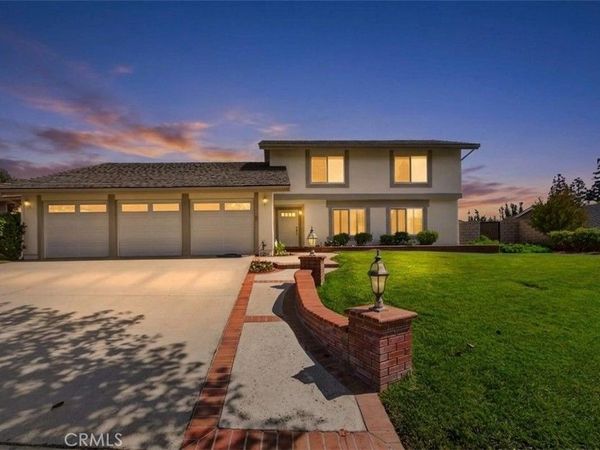 2244 Avenida Soledad, Fullerton, CA 92833