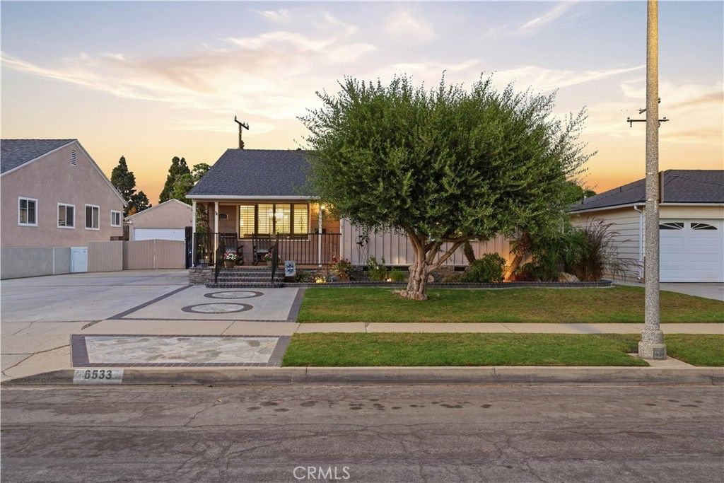 6533 E Walkerton Street, Long Beach, CA 90808 Main Photo