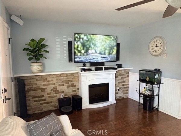 321 Carriage Dr. #D, Santa Ana, CA 92707