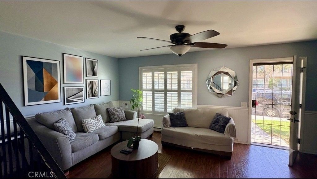321 Carriage Dr. #d, Santa Ana, CA 92707 Main Photo