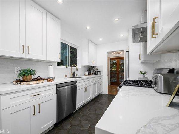 3461 Marna Avenue, Long Beach, CA 90808