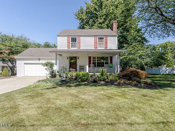 833 River Road , Maumee, OH 43537