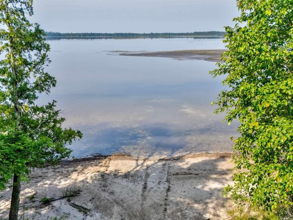 9887 KK Road Road, Nahma Twp, MI 49878