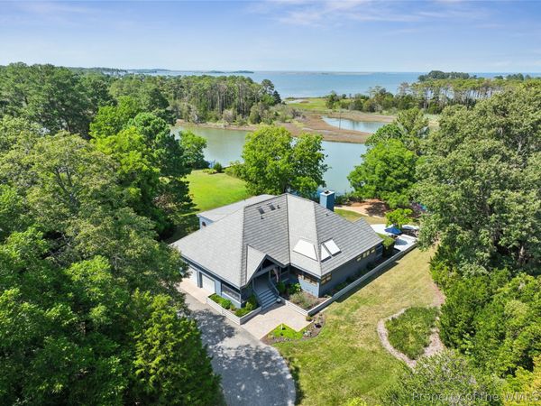 70 Finns Point Lane, Hampton, VA 23669