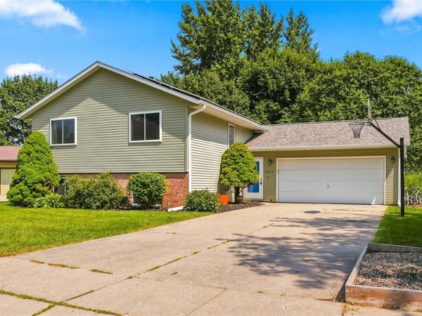 2230 HAZEL CT. , Iowa City, IA 52240