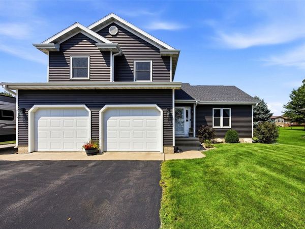 480 A Avenue W, Walford, IA 52351