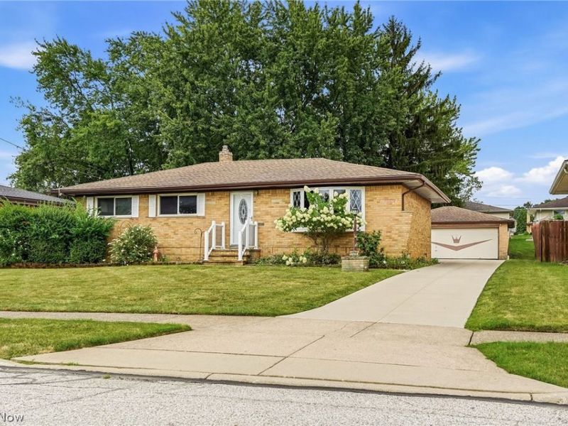 1511 David Avenue, Parma, OH 44134 Photo 2