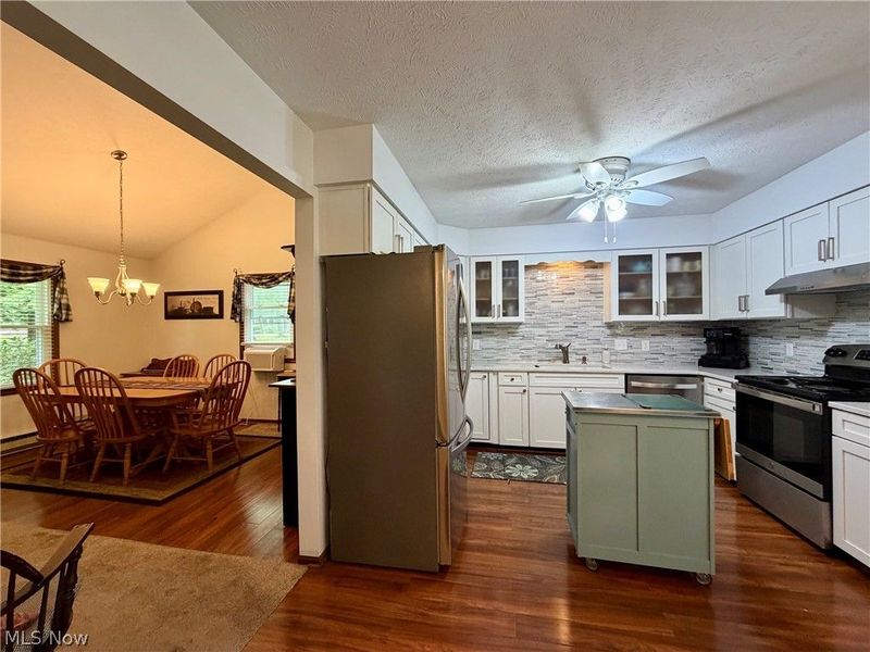 103 Burlington Oval Drive, Chardon, OH 44024 Photo 10