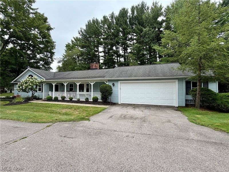 103 Burlington Oval Drive, Chardon, OH 44024 Photo 2