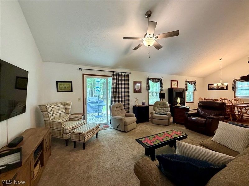 103 Burlington Oval Drive, Chardon, OH 44024 Photo 4