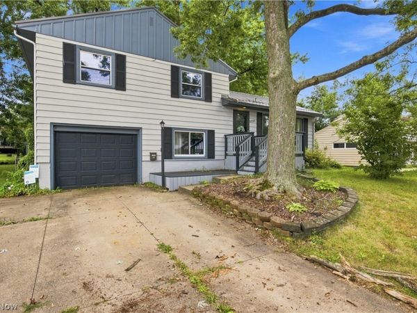 3335 Bailey Road , Cuyahoga Falls, OH 44221