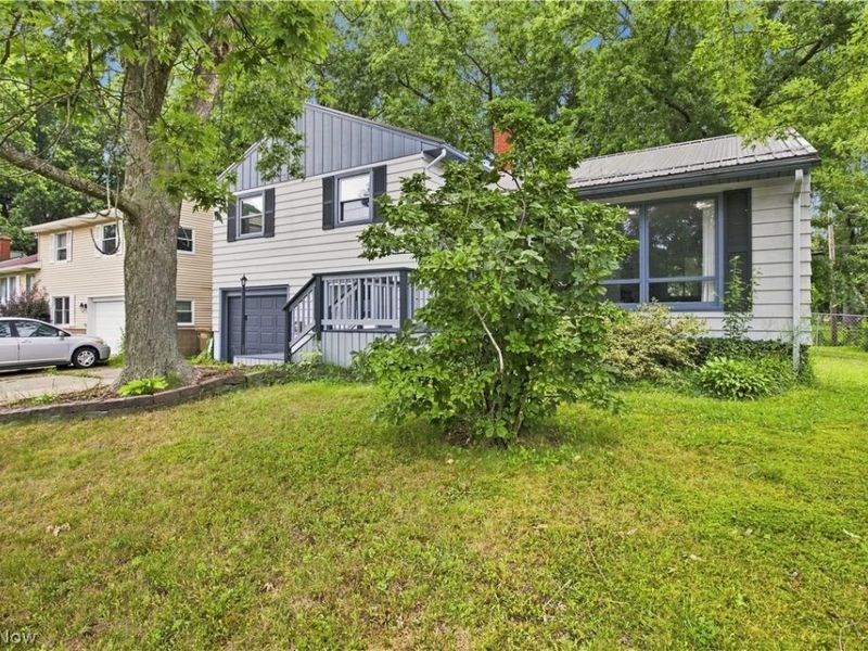 3335 Bailey Road, Cuyahoga Falls, OH 44221 Photo 3