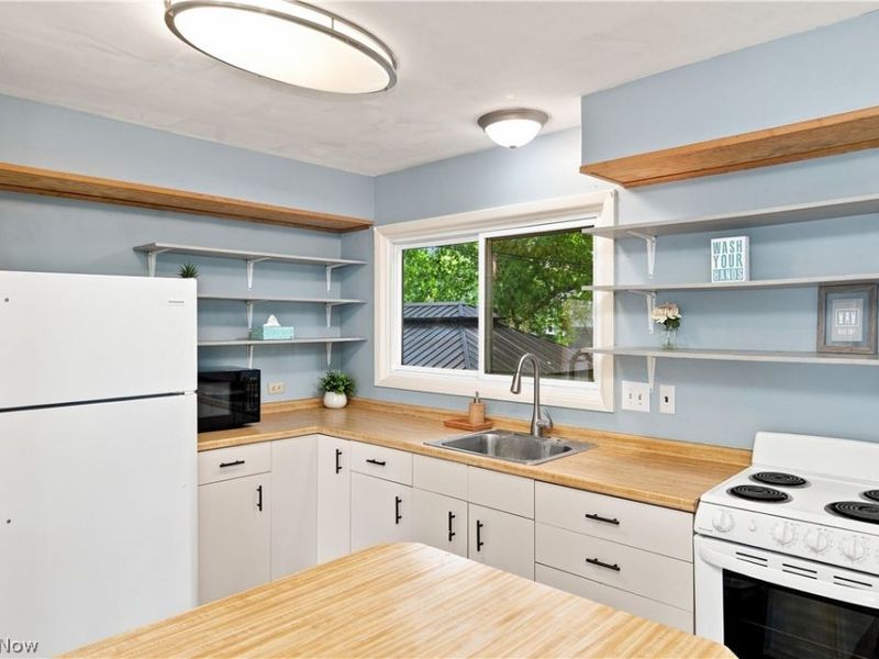 3335 Bailey Road, Cuyahoga Falls, OH 44221 Photo 9