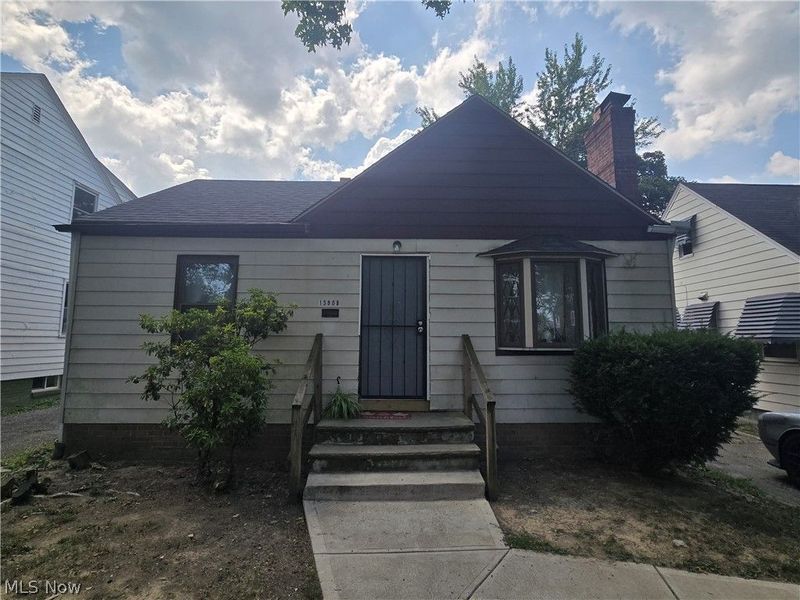 15908 Invermere Avenue, Cleveland, OH 44128 Photo 1