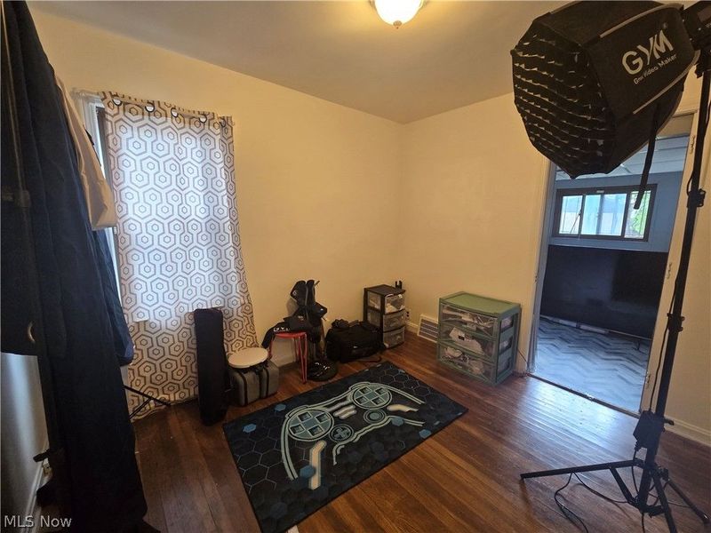 15908 Invermere Avenue, Cleveland, OH 44128 Photo 6