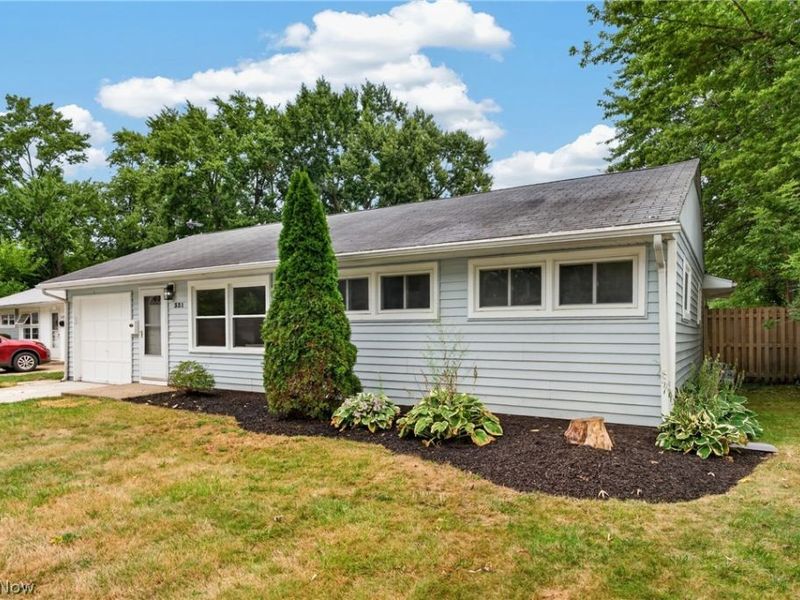 331 Adrian Drive, Berea, OH 44017 Photo 2