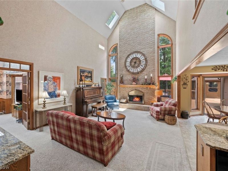 10683 Tudor Circle, North Royalton, OH 44133 Photo 10