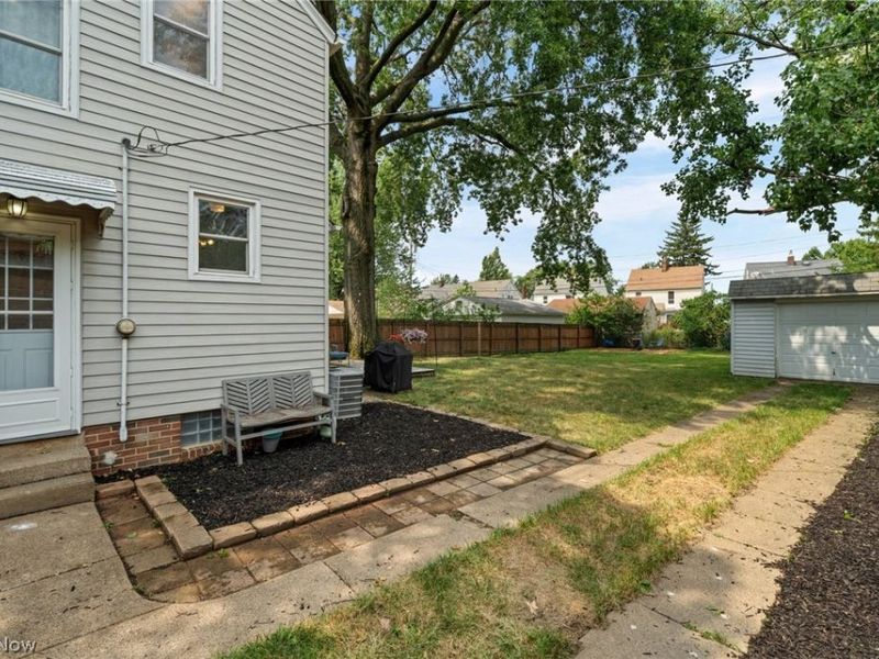 15312 Edolyn Avenue, Cleveland, OH 44111 Photo 28