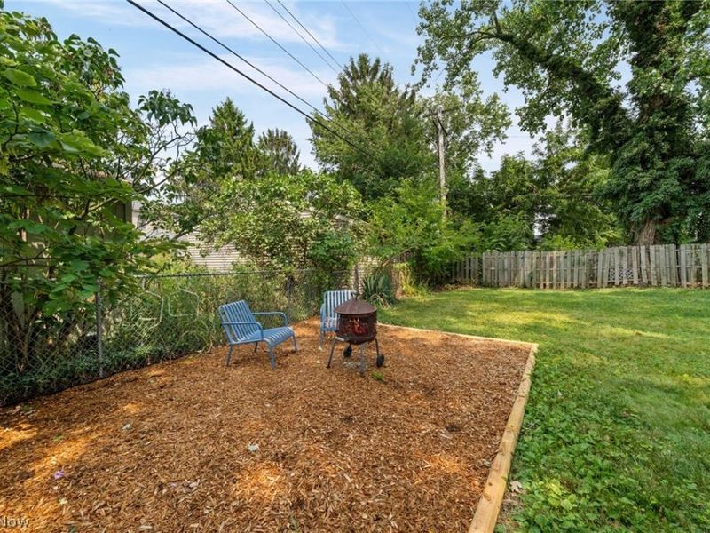 15312 Edolyn Avenue, Cleveland, OH 44111 Photo 31