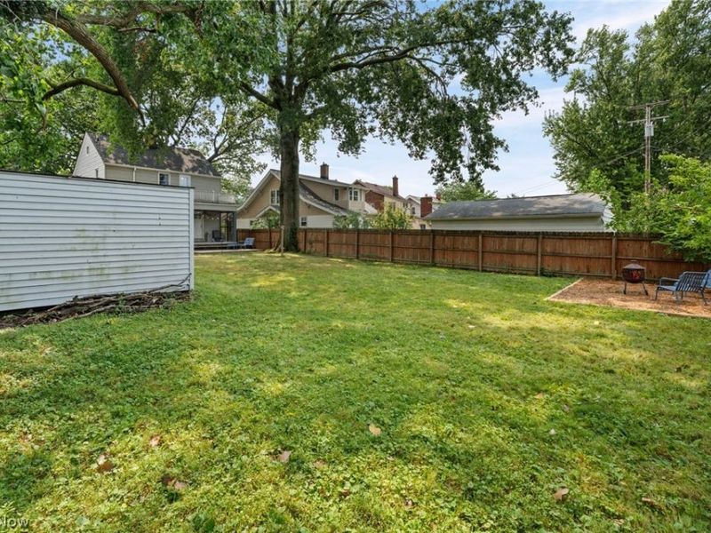 15312 Edolyn Avenue, Cleveland, OH 44111 Photo 32