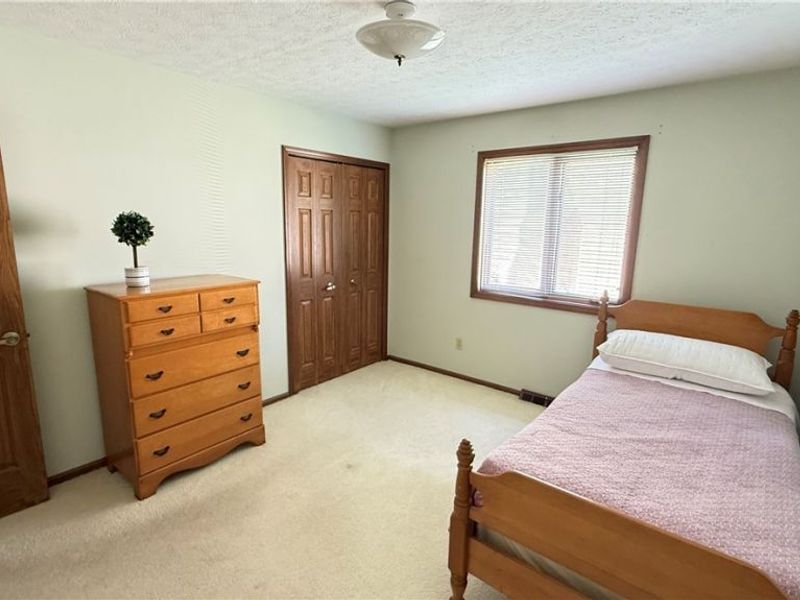 4719 Vincent Drive, Seven Hills, OH 44131 Photo 14