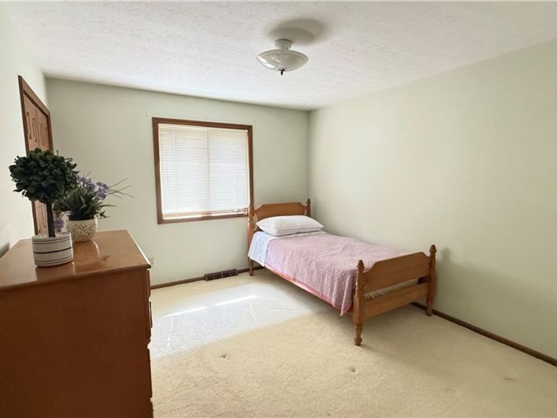 4719 Vincent Drive, Seven Hills, OH 44131 Photo 15