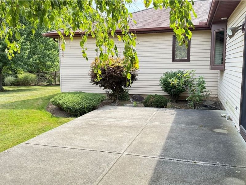 4719 Vincent Drive, Seven Hills, OH 44131 Photo 8