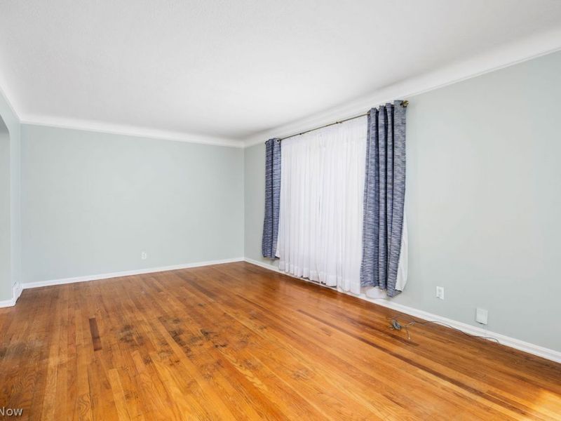 8905 Beech Avenue, Cleveland, OH 44144 Photo 10