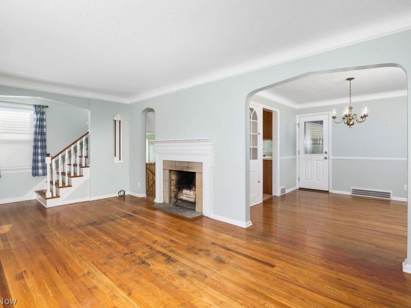 8905 Beech Avenue, Cleveland, OH 44144 Photo 11