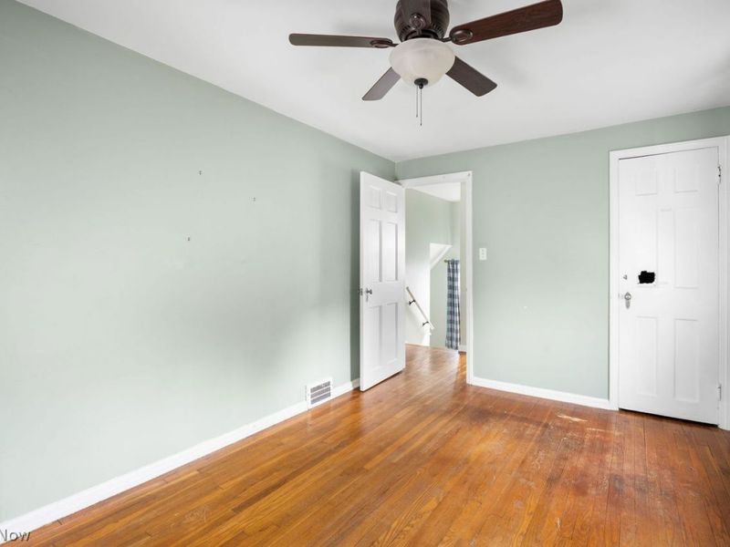8905 Beech Avenue, Cleveland, OH 44144 Photo 21