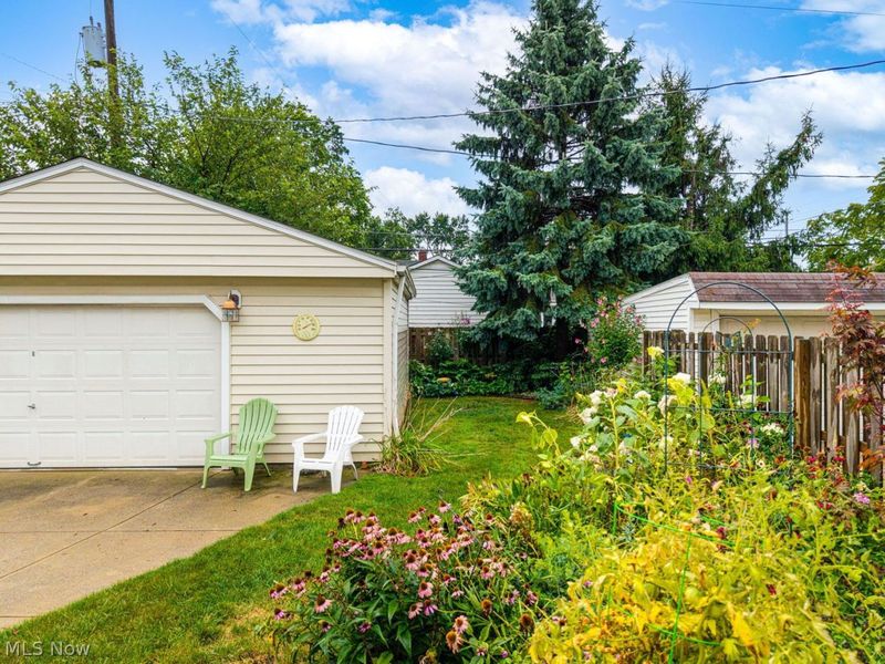 8905 Beech Avenue, Cleveland, OH 44144 Photo 6