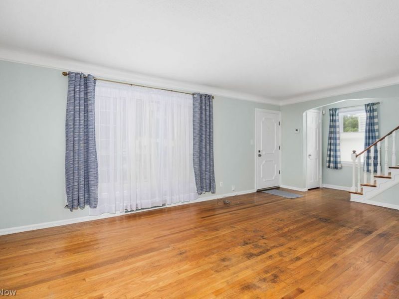 8905 Beech Avenue, Cleveland, OH 44144 Photo 9