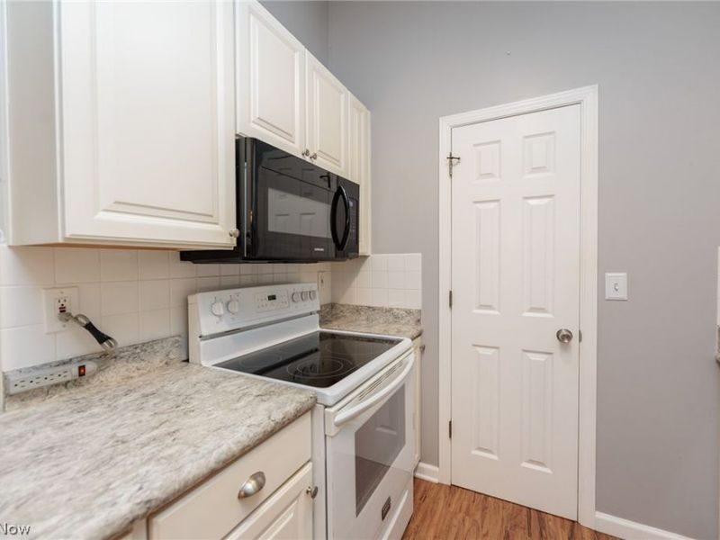 2735 Shakespeare Lane, Avon, OH 44011 Photo 16
