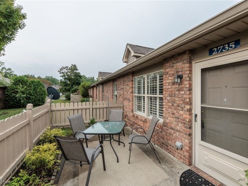 2735 Shakespeare Lane, Avon, OH 44011 Photo 3
