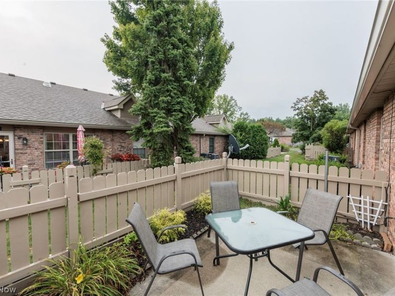 2735 Shakespeare Lane, Avon, OH 44011 Photo 4