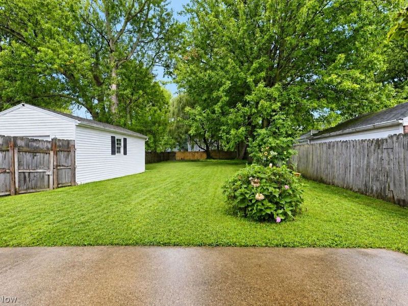 24989 Hall Drive, Westlake, OH 44145 Photo 21