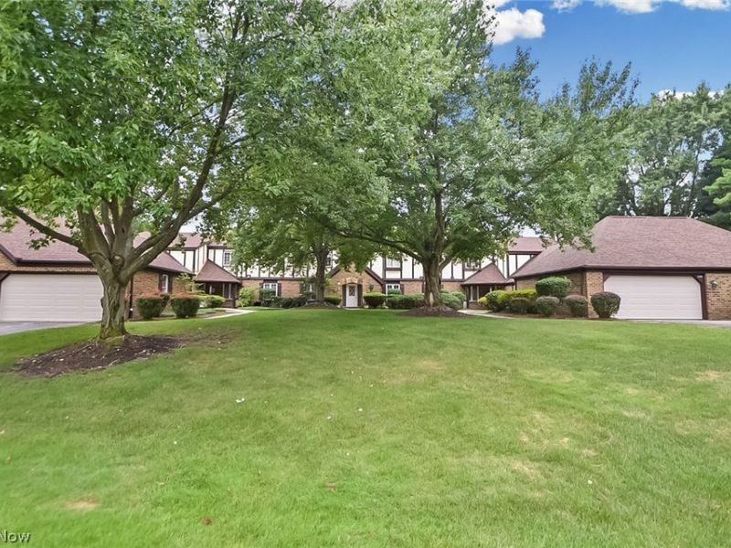 2199 Fairway Boulevard, Hudson, OH 44236 Photo 3
