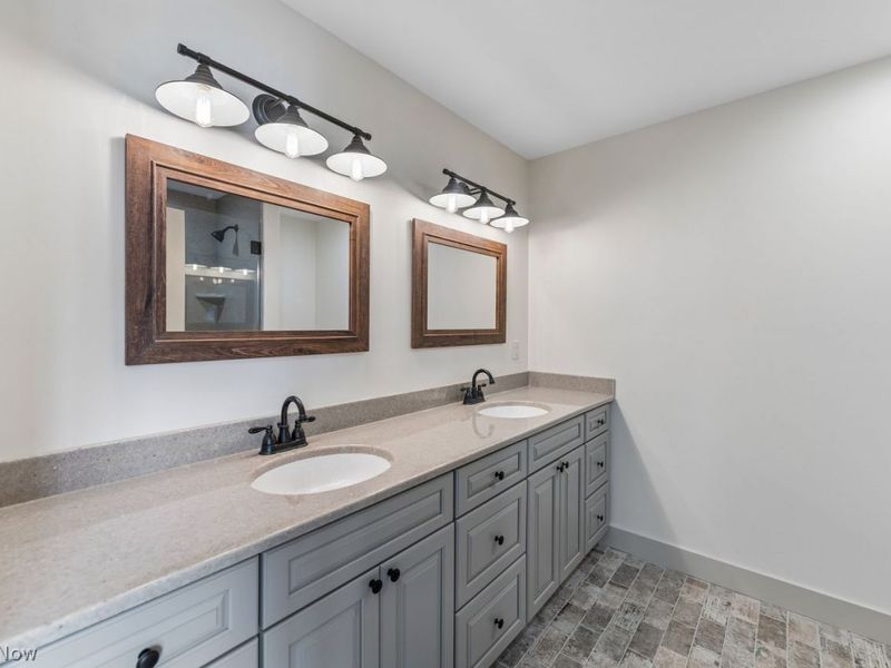 8467 Main Street, Kinsman, OH 44428 Photo 17