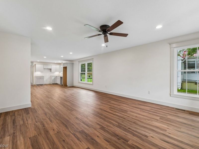 8467 Main Street, Kinsman, OH 44428 Photo 5