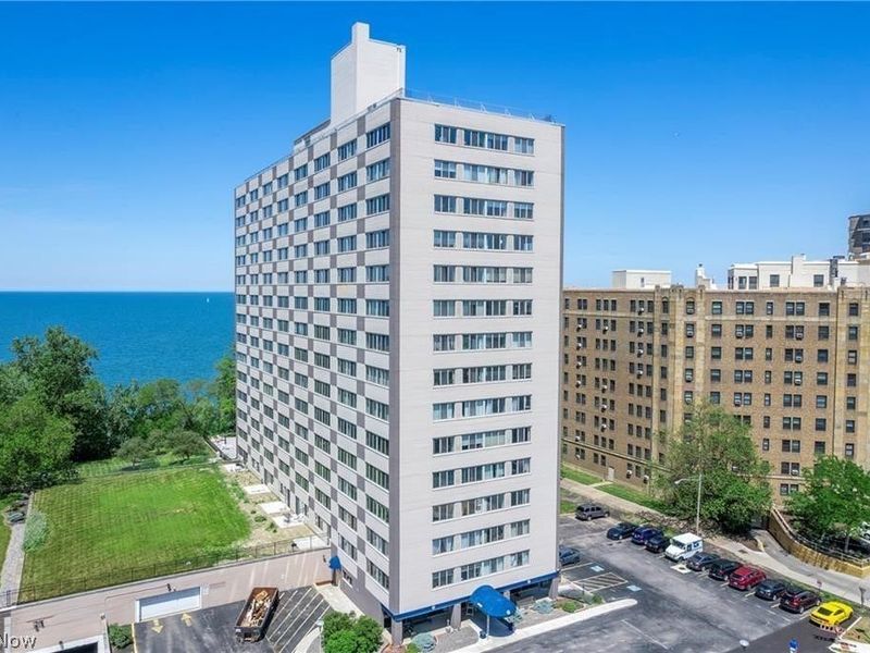 12520 Edgewater Drive, Unit 910, Lakewood, OH 44107 Photo 1
