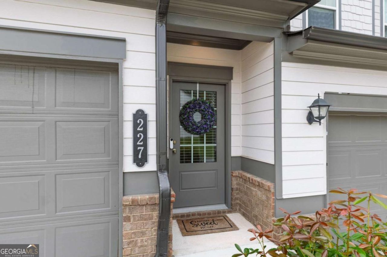 227 Witter Way, Woodstock, GA 30188 Main Photo